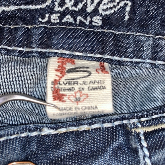 Silver Lola 17" Straight Leg Blue Jeans Distressed Women's  33x30. - Picture 5 of 11